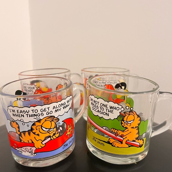4- Vtg 1978 - Garfield/Odie McDonalds Clear Glass Coffee Mugs Cups Jim Davis Set - Picture 1 of 5